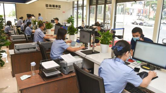 公安服务窗口第三方评估群众满意度连续3年稳步提升(图1)