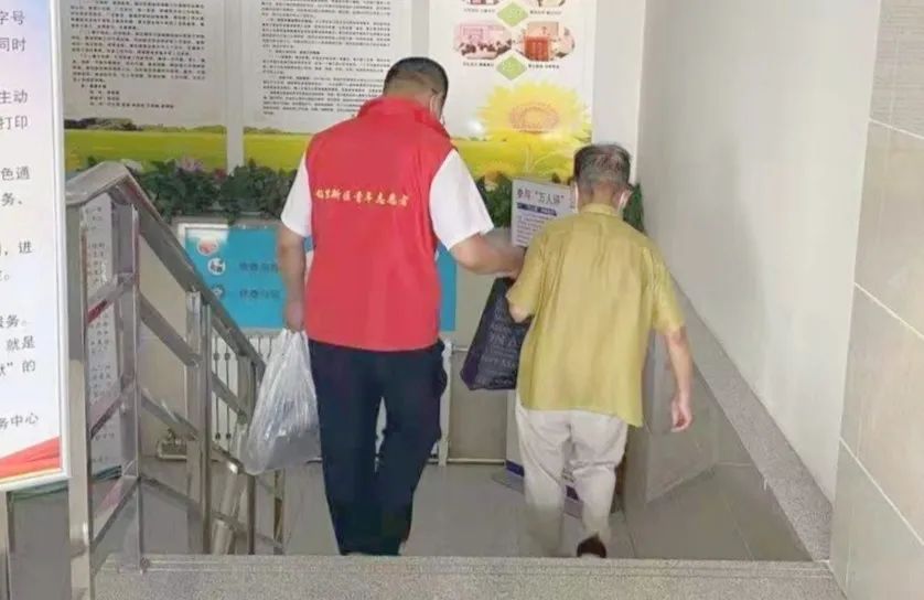 梅里斯区政务服务中心推进“适老化”服务，很暖很贴心！(图4)